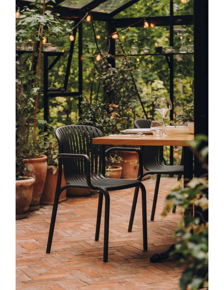 Gartentisch quadratisch mit Lamellen – Anthrazit | Töpferkönig