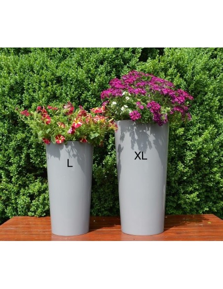Set van 2 hoge ronde plantenbakken Ø25 × 47 + Ø29 × 57 cm hoogglans met bewateringssysteem – Grijs | Töpferkönig