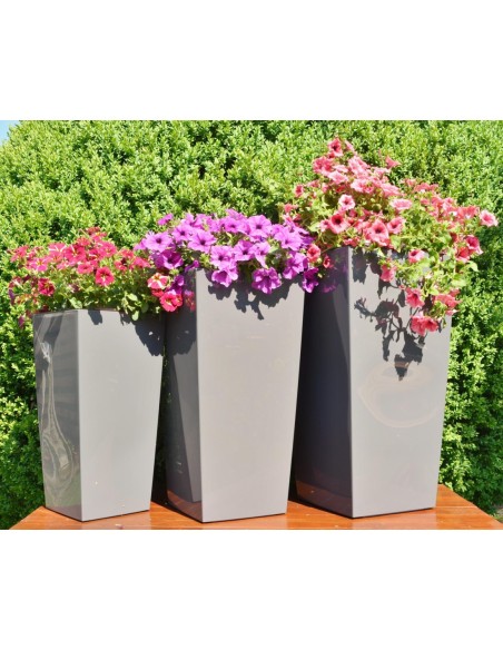 Set van 3 vierkante plantenbakken 29 × 29 × 57 + 34 × 34 × 67 + 39 × 39 × 75 cm rotanlook – Antraciet | Töpferkönig